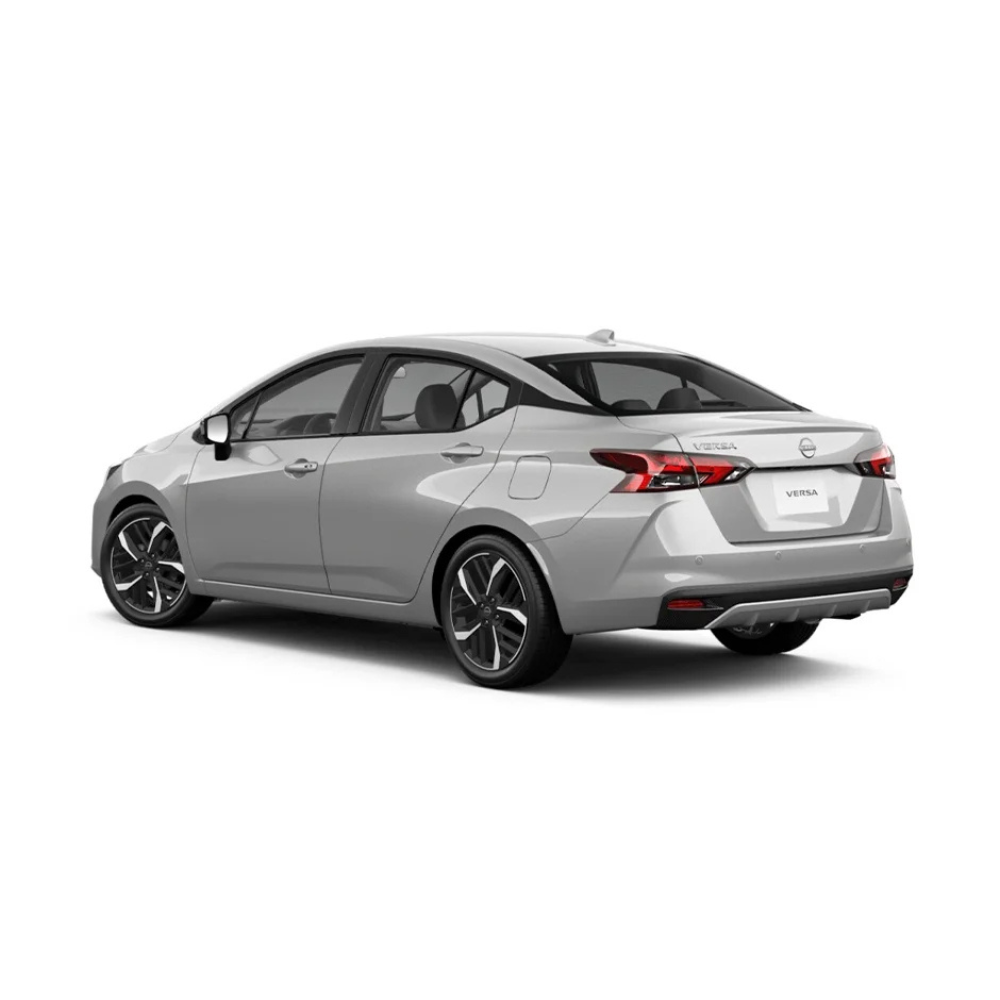 NISSAN VERSA - Plata